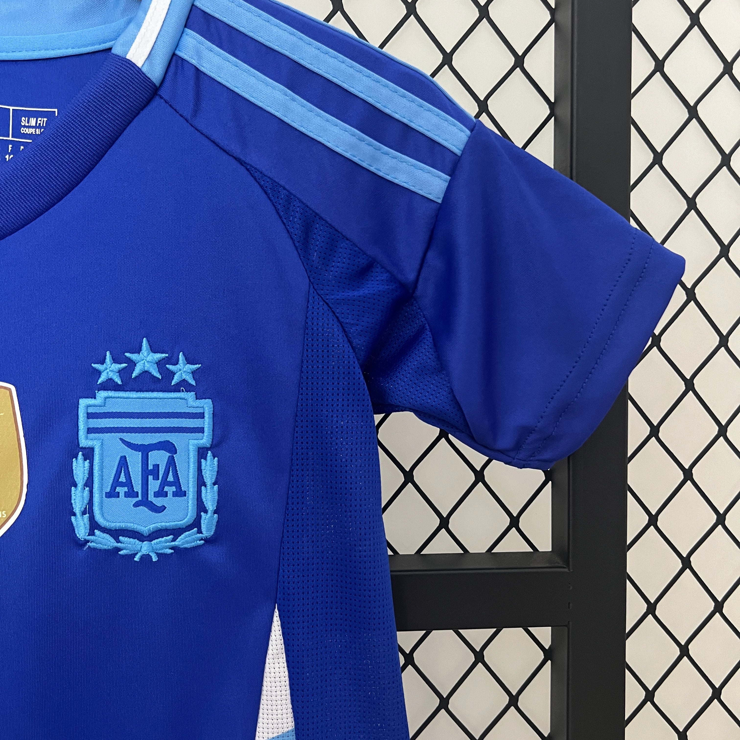 Argentina Reserva Conjunto Infantil 2024 - Patch Fifa Campeões do Mundo 2022