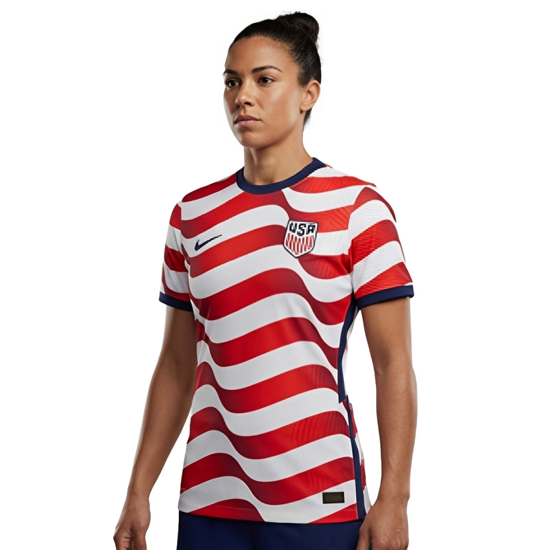 EUA 26/27 I Casa Camisa de Futebol Corte Torcedor - Edição Feminina