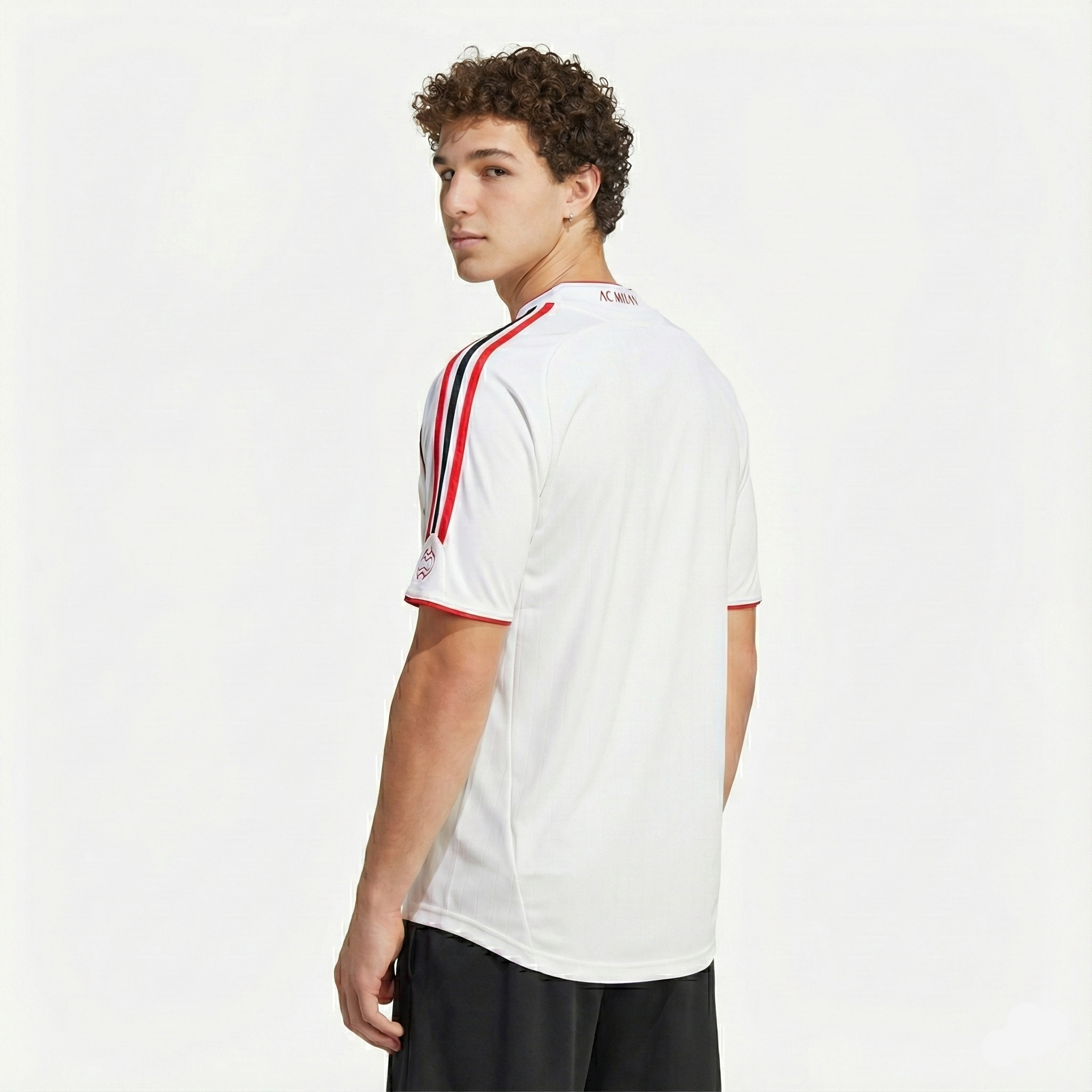 Camisa de Futebol Retrô Milan 2006/07 II