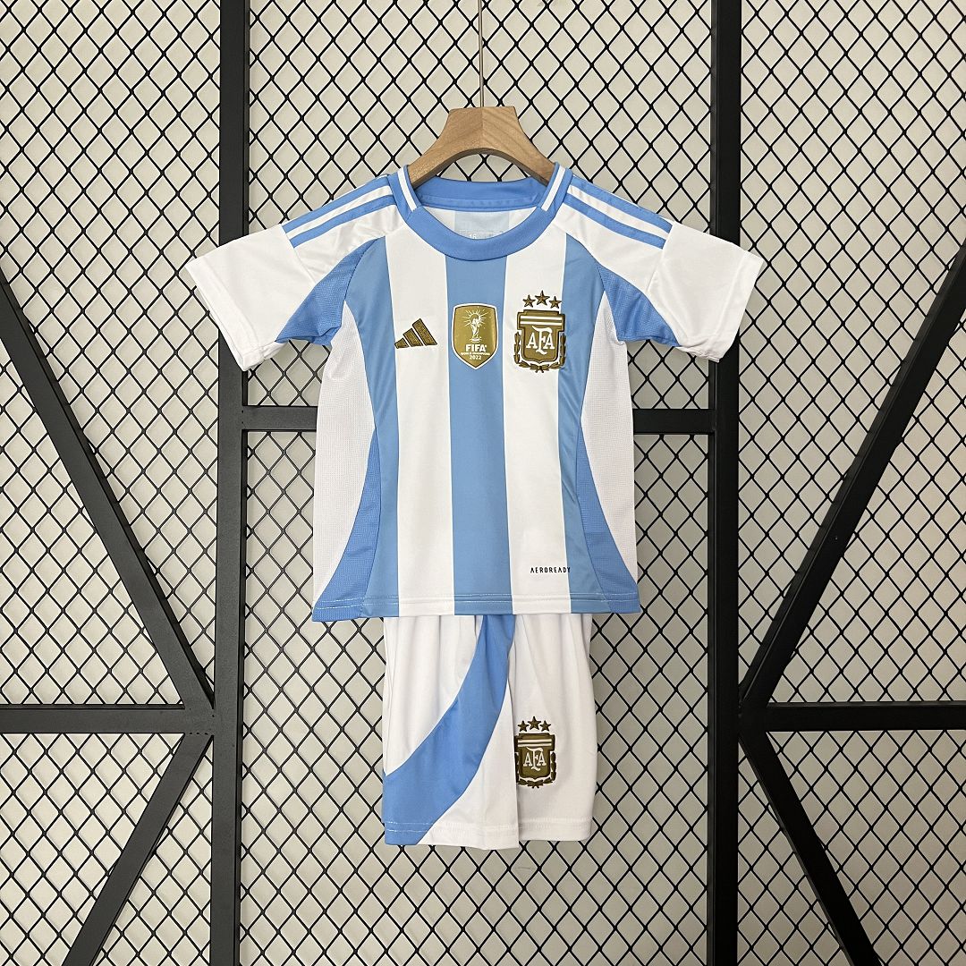Argentina Casa Conjunto Juvenil 2024 - Patch Fifa Campeões do Mundo 2022