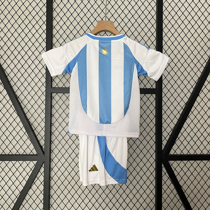 Argentina Casa Conjunto Juvenil 2024 - Patch Fifa Campeões do Mundo 2022