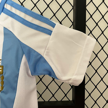 Argentina Casa Conjunto Juvenil 2024 - Patch Fifa Campeões do Mundo 2022
